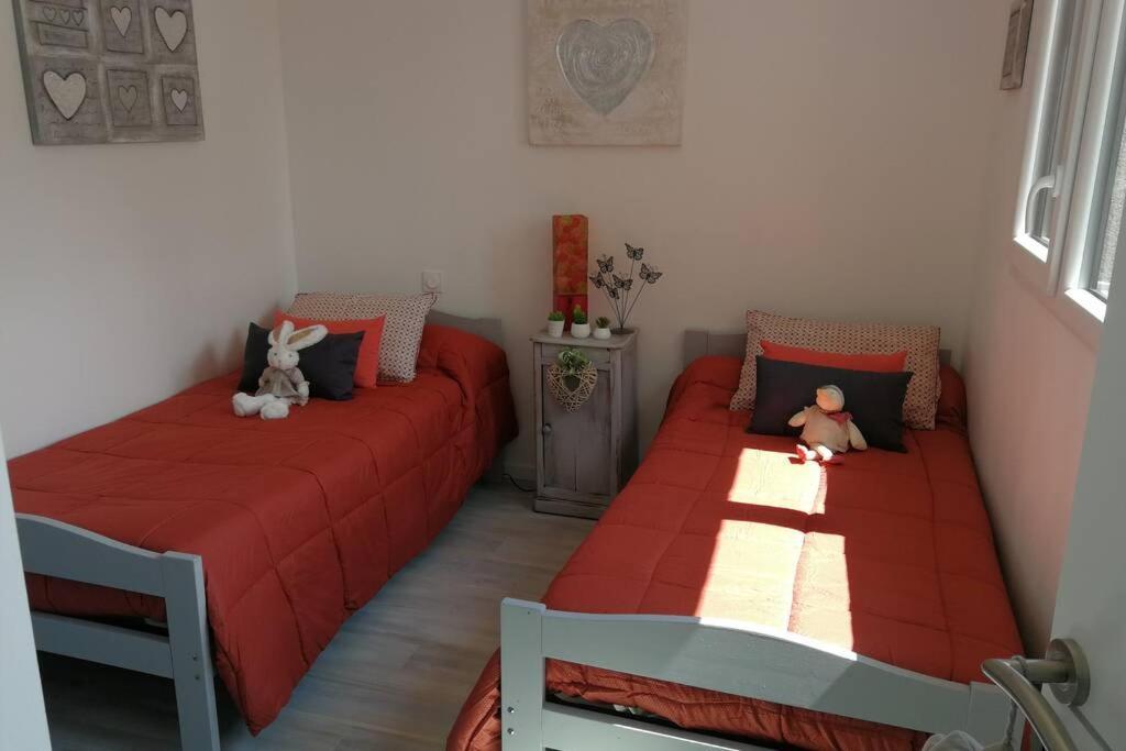 Gite La Lancieutine Proche Plages 4 Personnes ลองซิเออ ภายนอก รูปภาพ